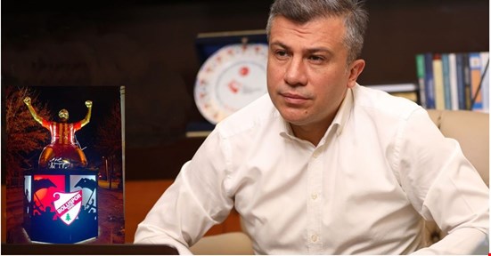 Güner " Özcan stadyum dedi heykel yaptı "