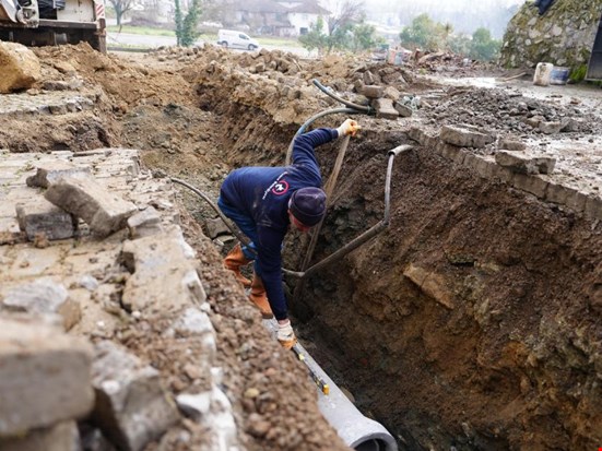 70 METRE UZUNLUĞUNDA HAT YENİLENDİ