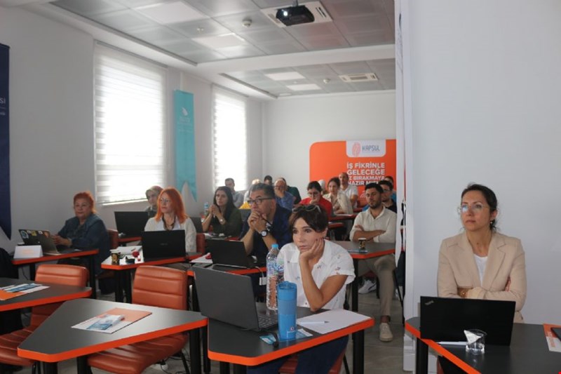 Akademisyenlere Yönelik Erasmus+ Proje Yazma Eğitimi Gerçekleştirildi