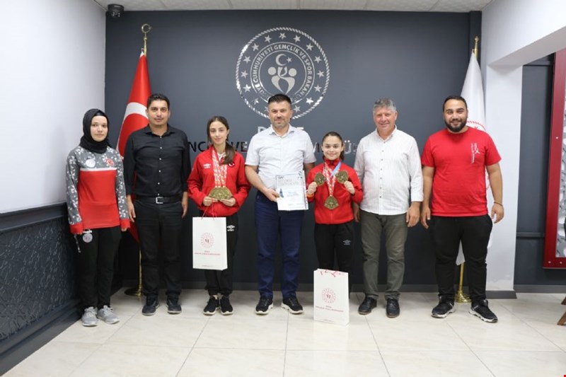 ALTIN KIZLAR İL MÜDÜRÜ İSA YAZICI'YI ZİYARET ETTİ
