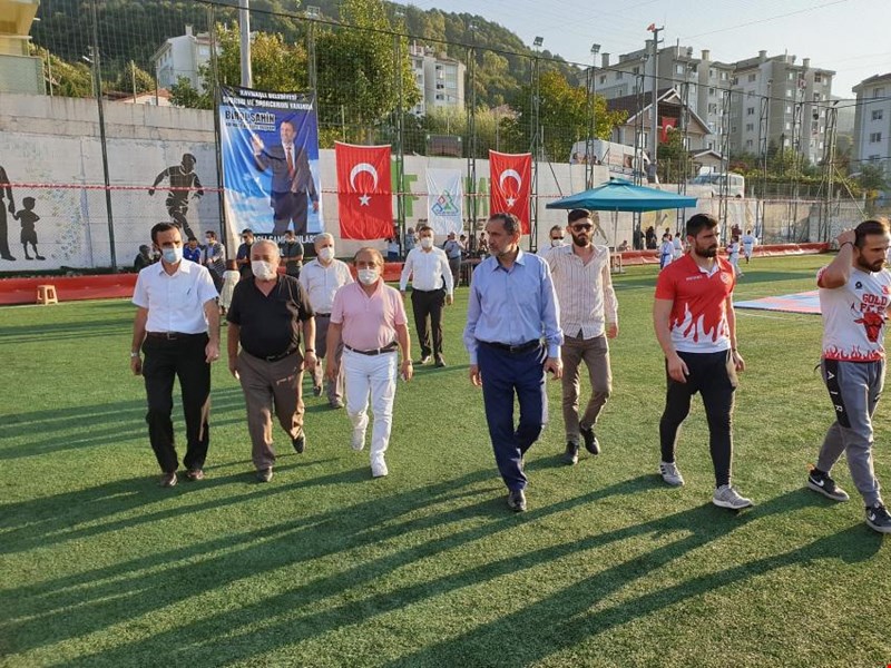 KAYNAŞLI BELEDİYESİ SPOR TESİSİ AÇILDI
