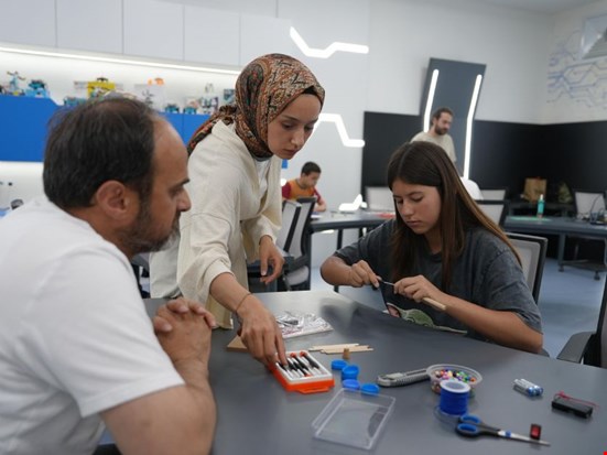 BİLİM MERKEZİNDEN BABALAR GÜNÜNE ÖZEL ETKİNLİK