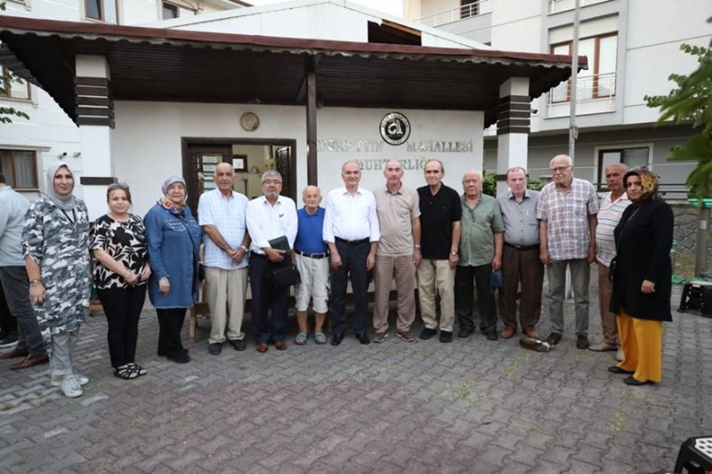 BAŞKAN ÖZLÜ DUR DURAK BİLMİYOR!