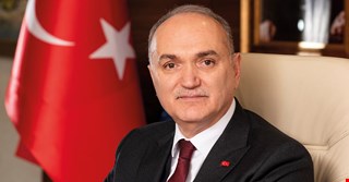 BAŞKAN ÖZLÜ’DEN ÖĞRETMENLER GÜNÜ MESAJI