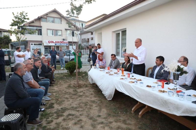 “BU TOPLANTILAR SİYASİ DEĞİL, İNSANİ BULUŞMADIR”