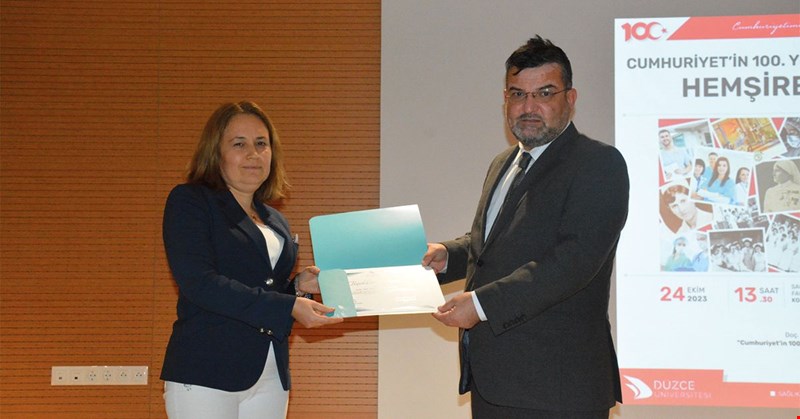“Cumhuriyetin 100. Yılında Hemşirelik” Konferansı Düzenlendi
