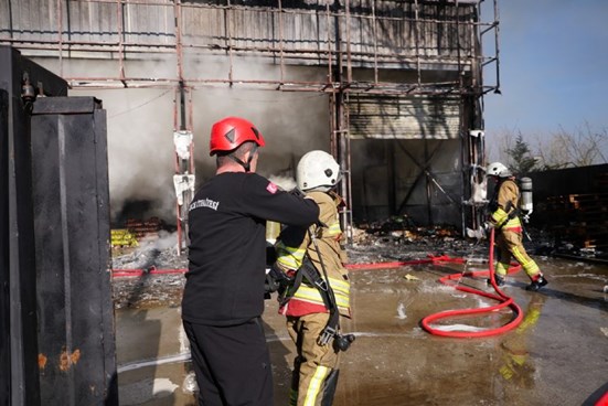 DÜZCE İTFAİYESİ’NDEN YANGIN GÜVENLİĞİ UYARILARI