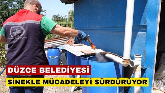 DÜZCE BELEDİYESİ SİNEKLE MÜCADELEYİ SÜRDÜRÜYOR