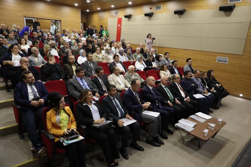 DÜZCE TARİH, KÜLTÜR VE SANAT SEMPOZYUMU BAŞLADI