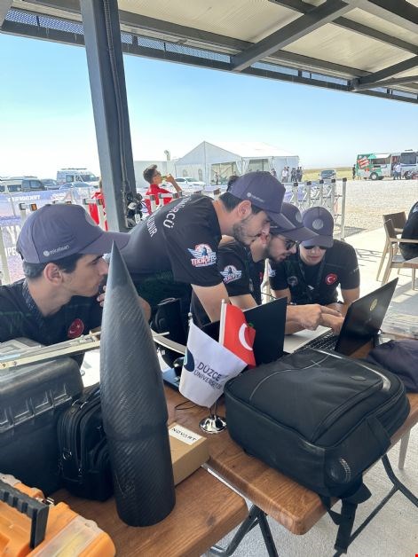 DÜZCE ÜNİVERSİTESİ TEKNOFEST FİNALİNDE