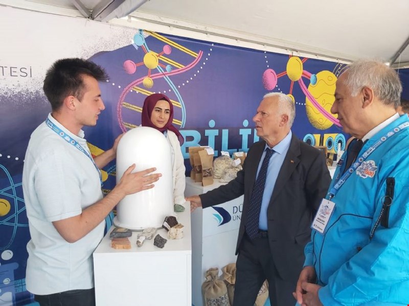 Düzce Üniversitesi’nden Antalya Bilim Festivali’nde Başarılı Tanıtım Faaliyeti