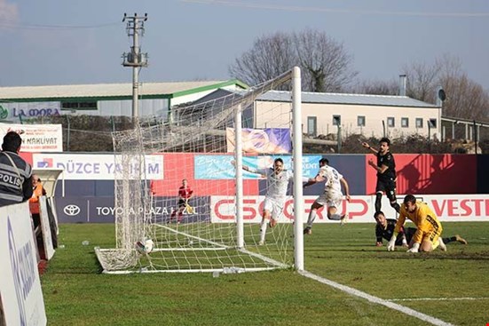 DÜZCESPOR ENGEL TANIMIYOR