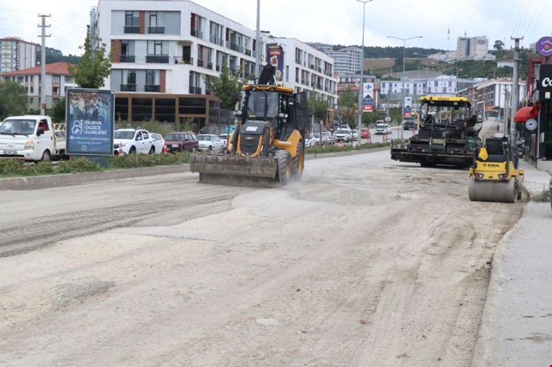 FEN İŞLERİ ŞEHRİ BAŞTAN BAŞA YENİLİYOR