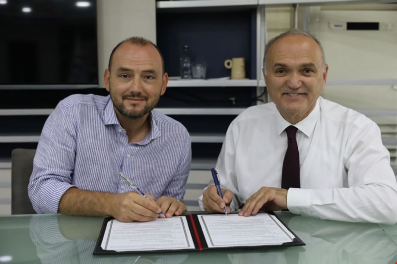 HAYIRSEVER İŞ ADAMI BURHAN ÖZDEMİR İLE PROTOKOL İMZALANDI