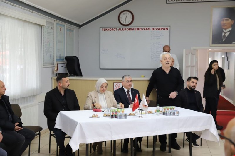 KEŞİR VE KUŞÇUOĞLU’NDAN KAMYONCU ESNAFINA ZİYARET