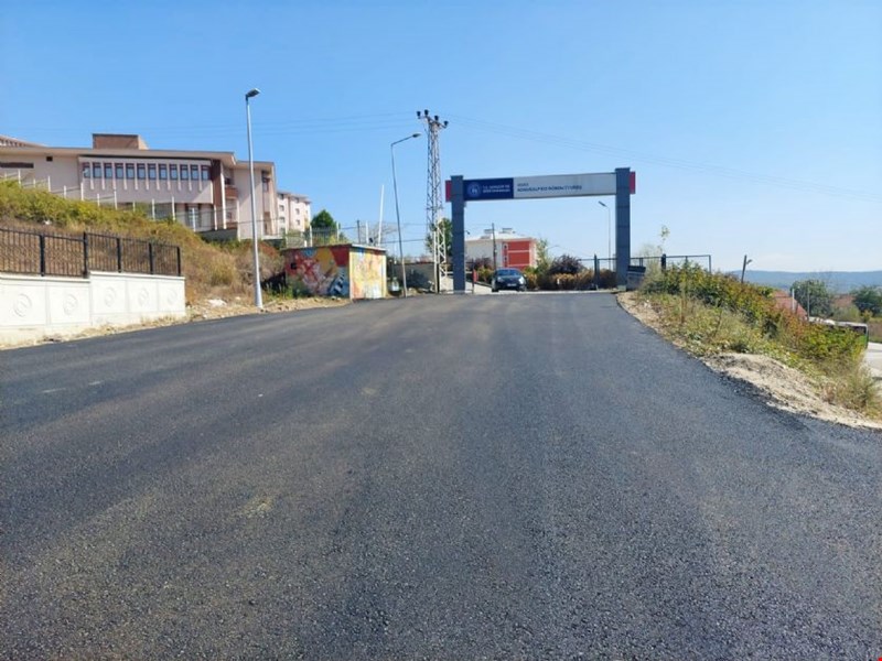 Konuralp Kız Öğrenci Yurdu Yolu Asfaltlandı