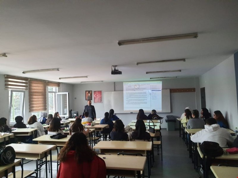 Sosyal Bilimler Meslek Yüksekokulu’nda Çift Anadal Programı Toplantısı Gerçekleştirildi