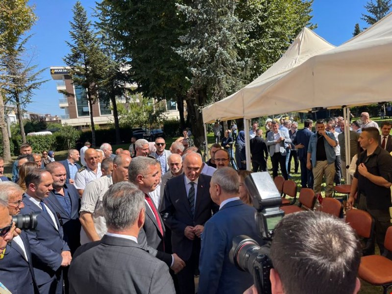 TÜM PROTOKOLÜN KATILIMIYLA DÜZCE'DEKİ SABİHA ULUSOY KÜTÜPHANESİ'NİN AÇILIŞI GERÇEKLEŞTİRİLDİ.