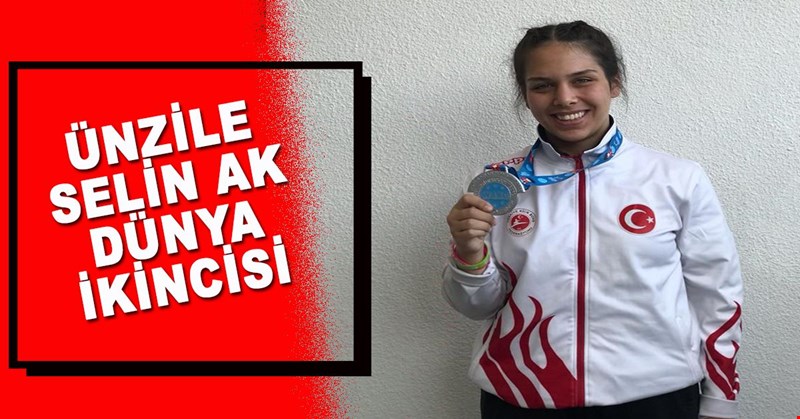 Ünzile Selin Ak Dünya İkincisi