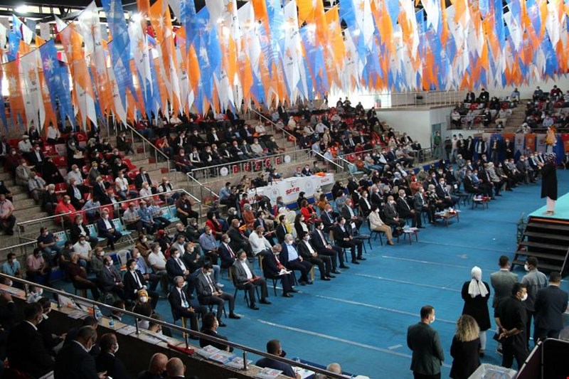 AK PARTİ'DE SEÇİM HEYECANI